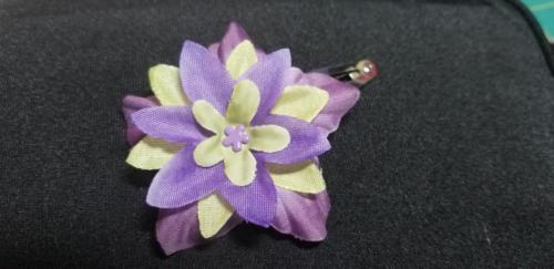 Flower Barrette Purple/Yellow Purple Flower Center