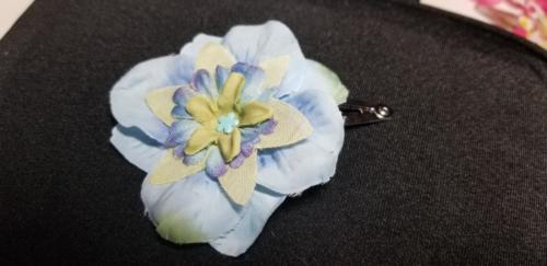 Flower Barrette Light Blues