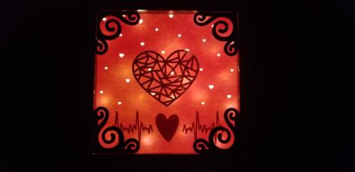 Illumiscape Geometric Heart Nighttime
