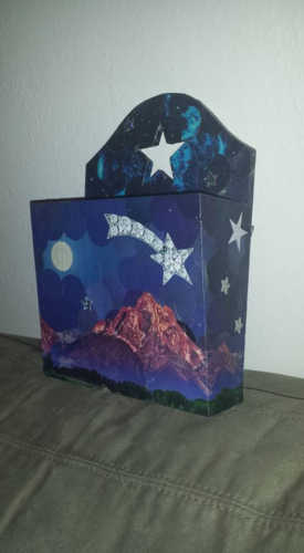 Decoupage Mountain Night Sky Letter Holder